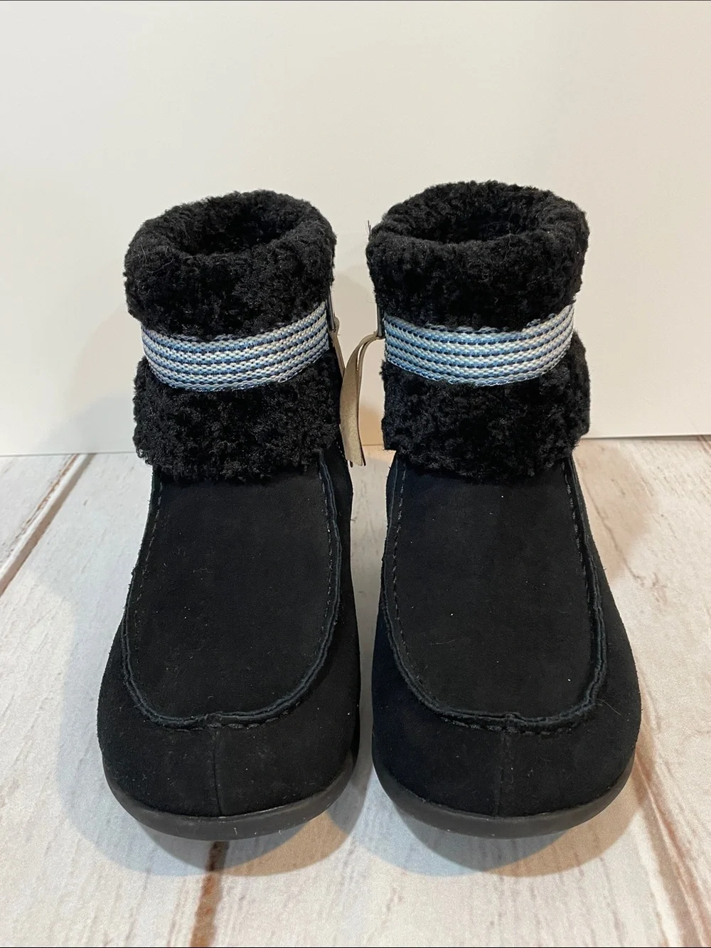Revitalign Black 8 Wide Ankle Boots Faux-Suede Plush Lined Woven Trim Zip Side